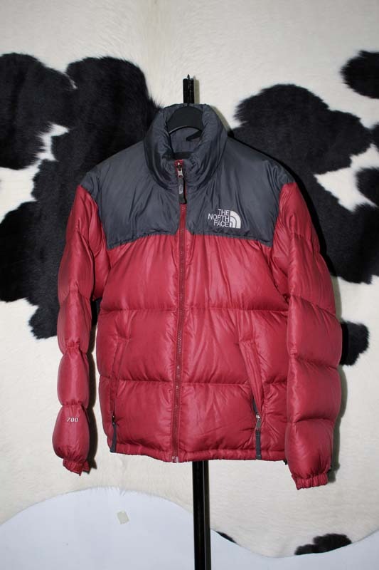 The North Face Nuptse 700(RED)