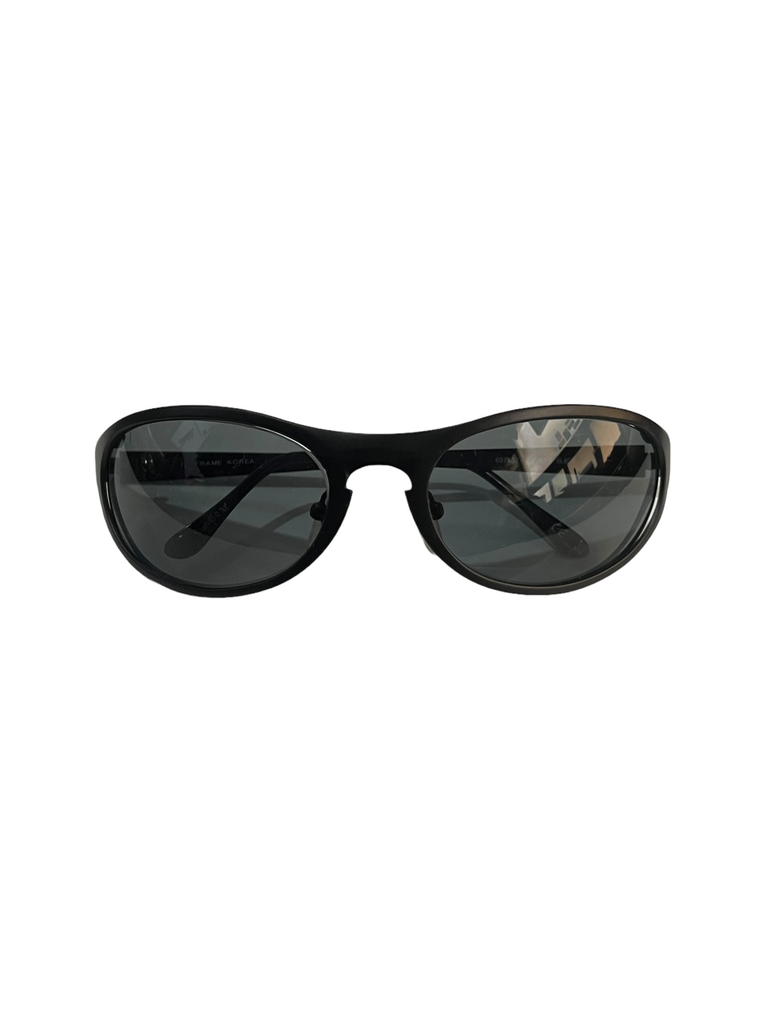 90&#039;s Vintage Black Metal Frame Sunglasses