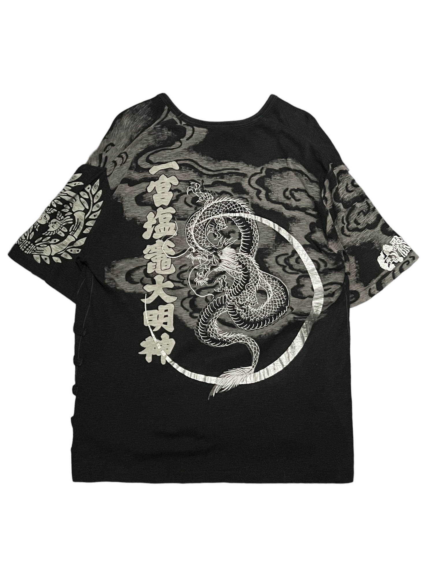 ありん Arin Used Oriental White Dragon Embroidery Over Size Half T-shirts
